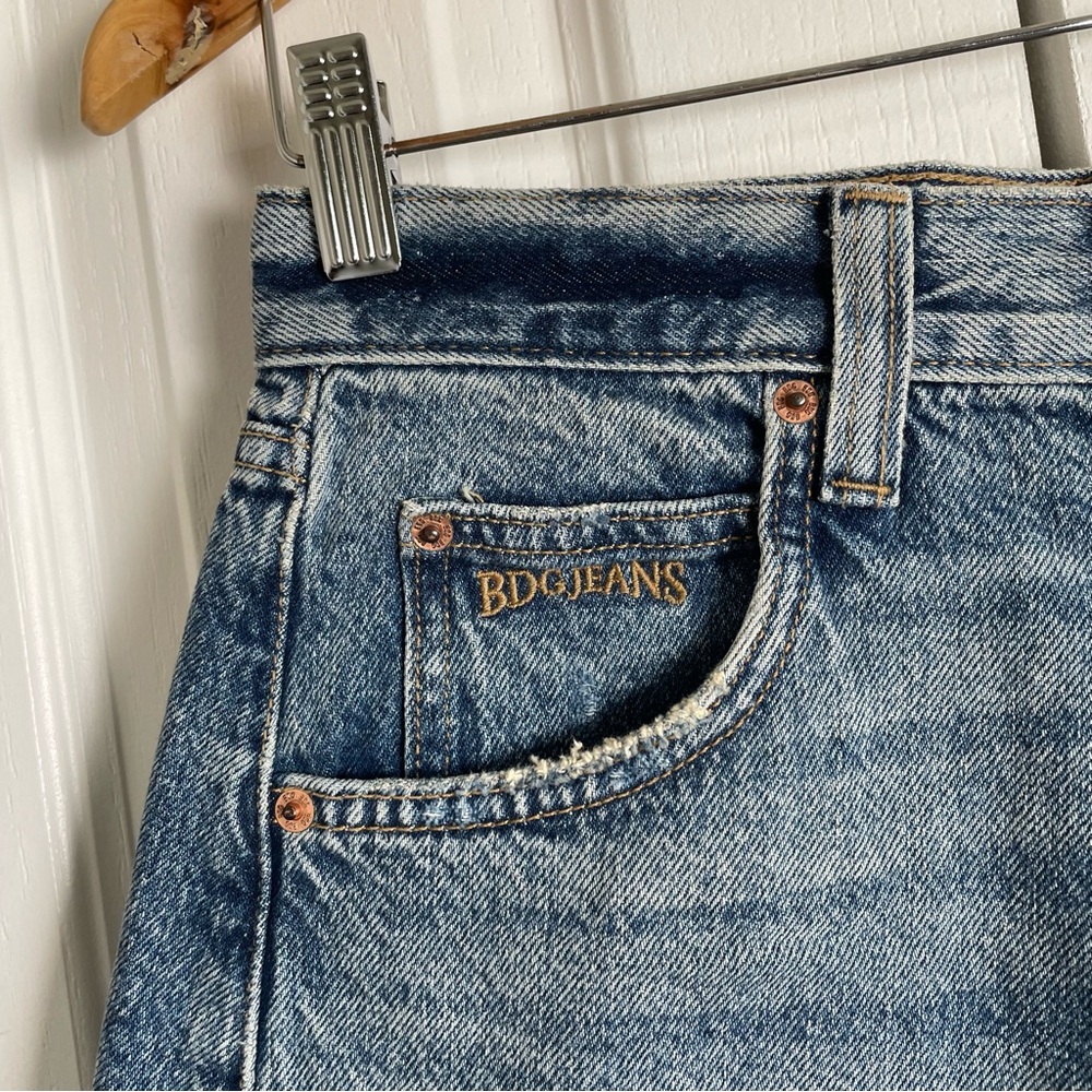NWT BDG Logan Loose Barrel Jeans Women’s 27 Blue Denim Buckle Baggy Boyfriend - Picture 4 of 16